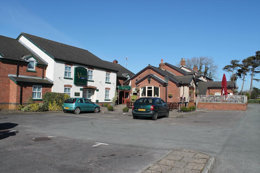 The Villa Express Kirkham  Exterior photo