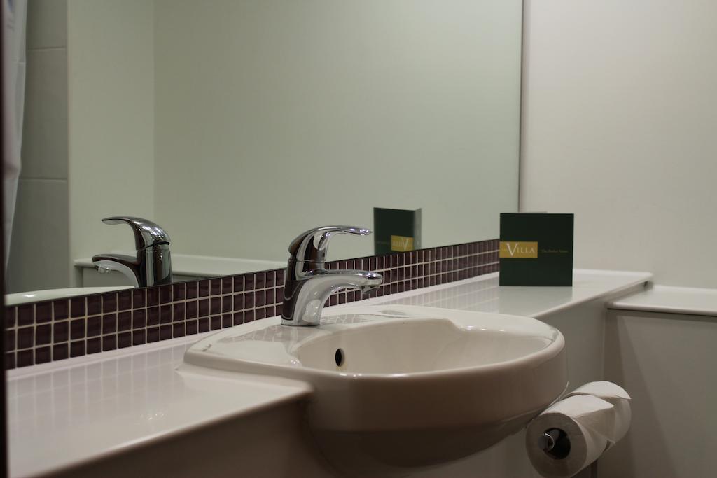 The Villa Express Kirkham  Room photo